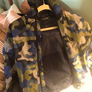 Lands End hooded camo wind breaker, boys size 8 (small).